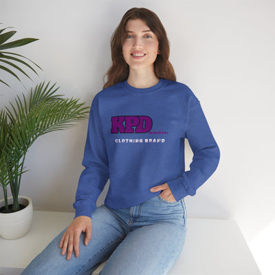 sweatshirt
casual wear
casual outfit